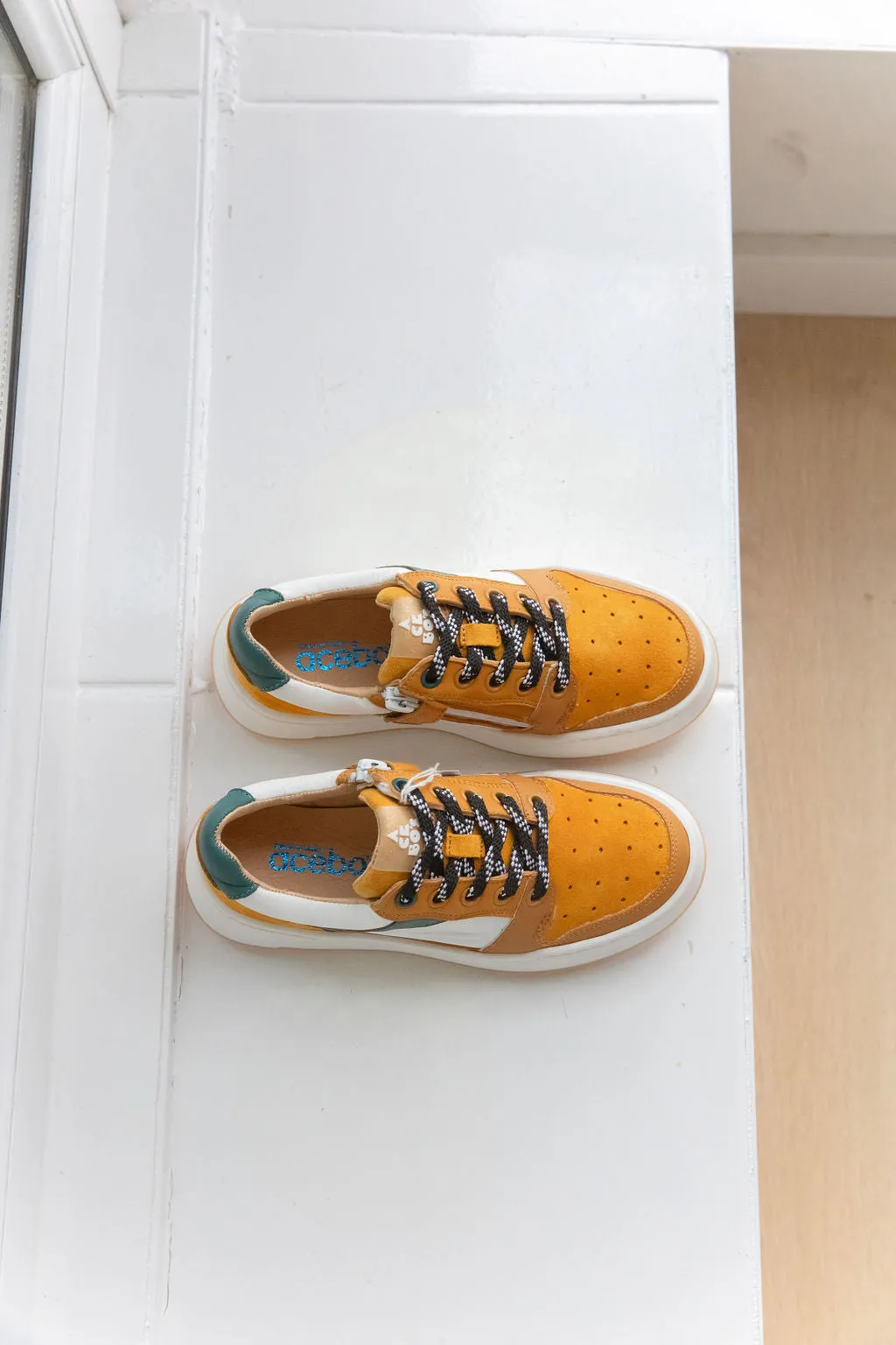 (80056) Low trainers Mustard