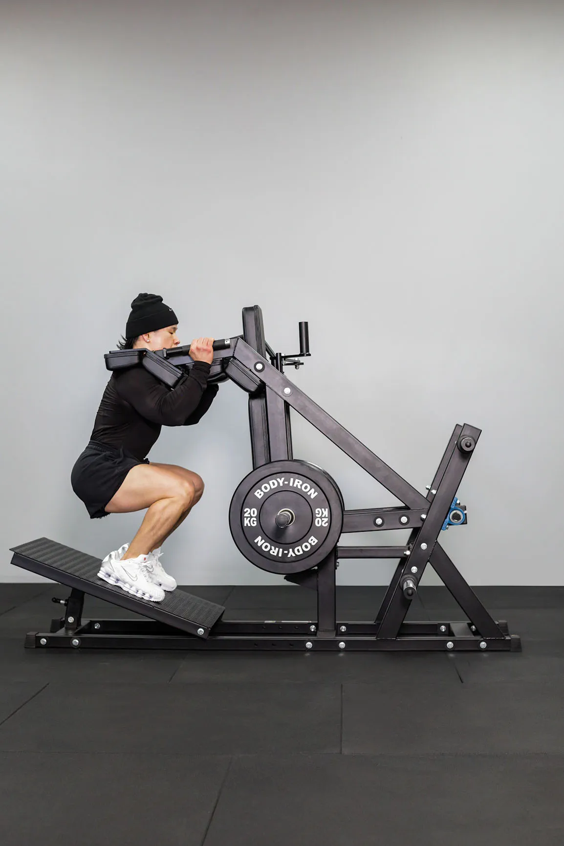 Body Iron Front Squat & Hack Squat Machine