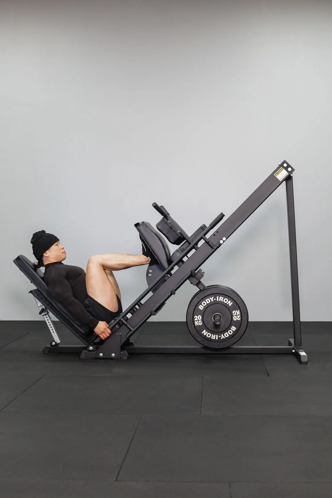 Body Iron Leg Press & Hack Squat & Leg Extension & Curl Combo