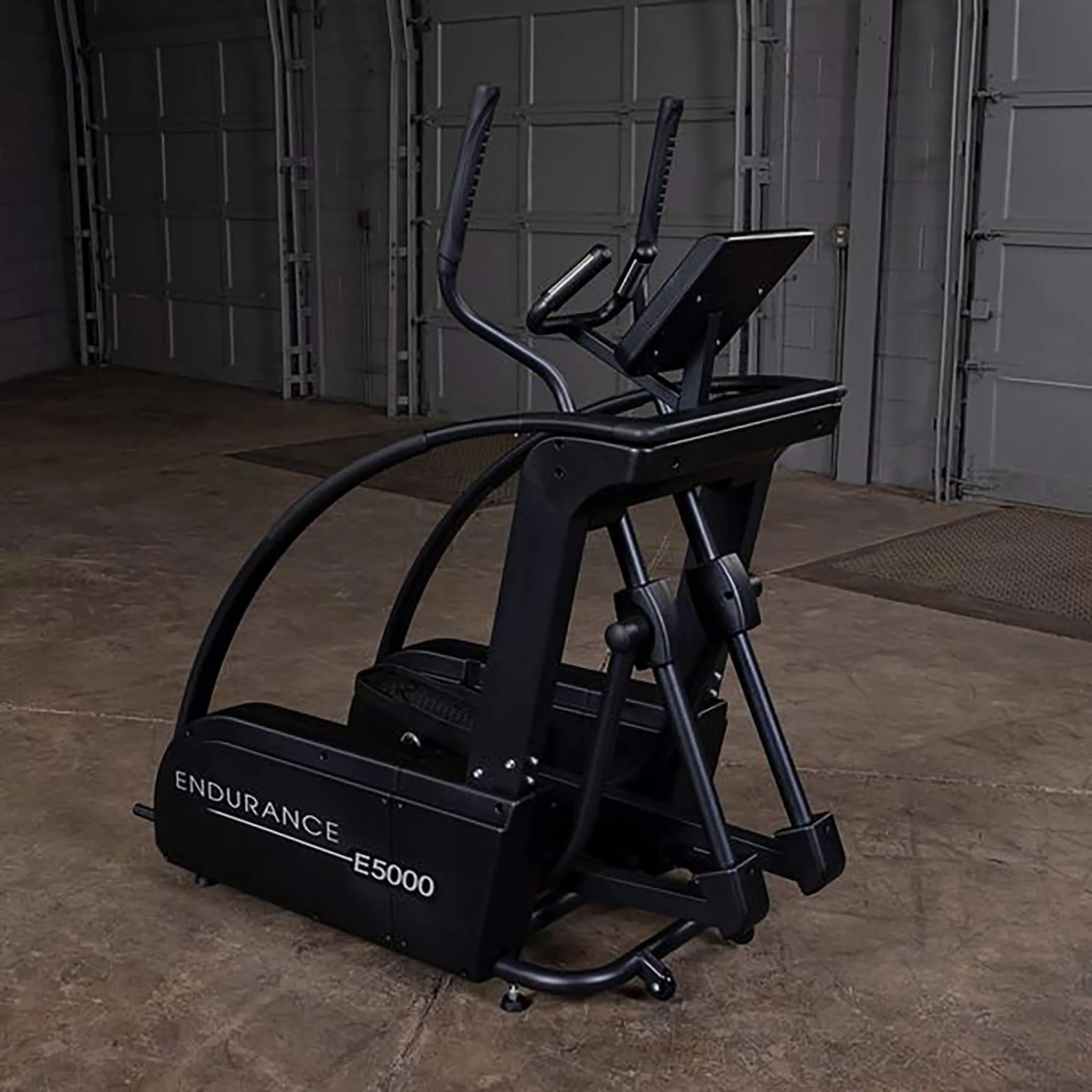 Body Solid Endurance E5000 Premium Elliptical Trainer