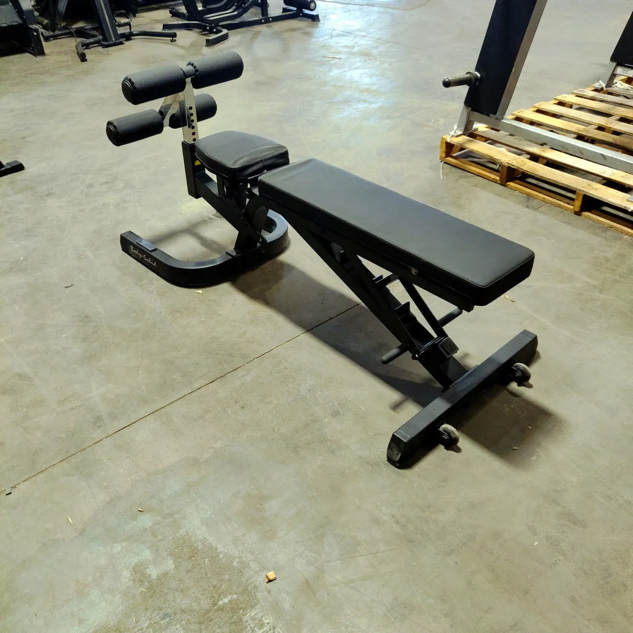 NEW 600lb Capacity Weight Bench GFID71 by Body Solid