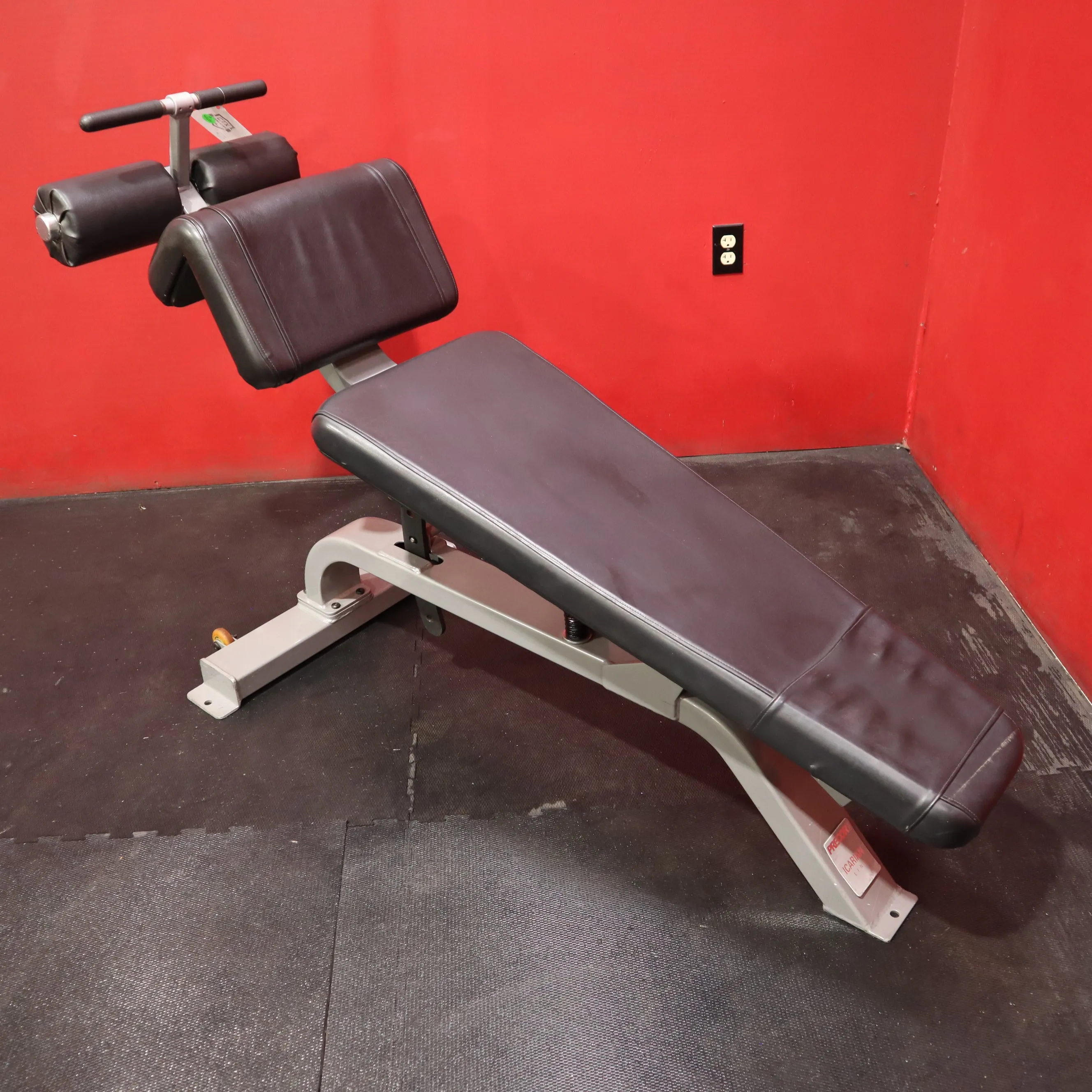 Precor Icarian Adjustable Decline Bench (Refurbished)