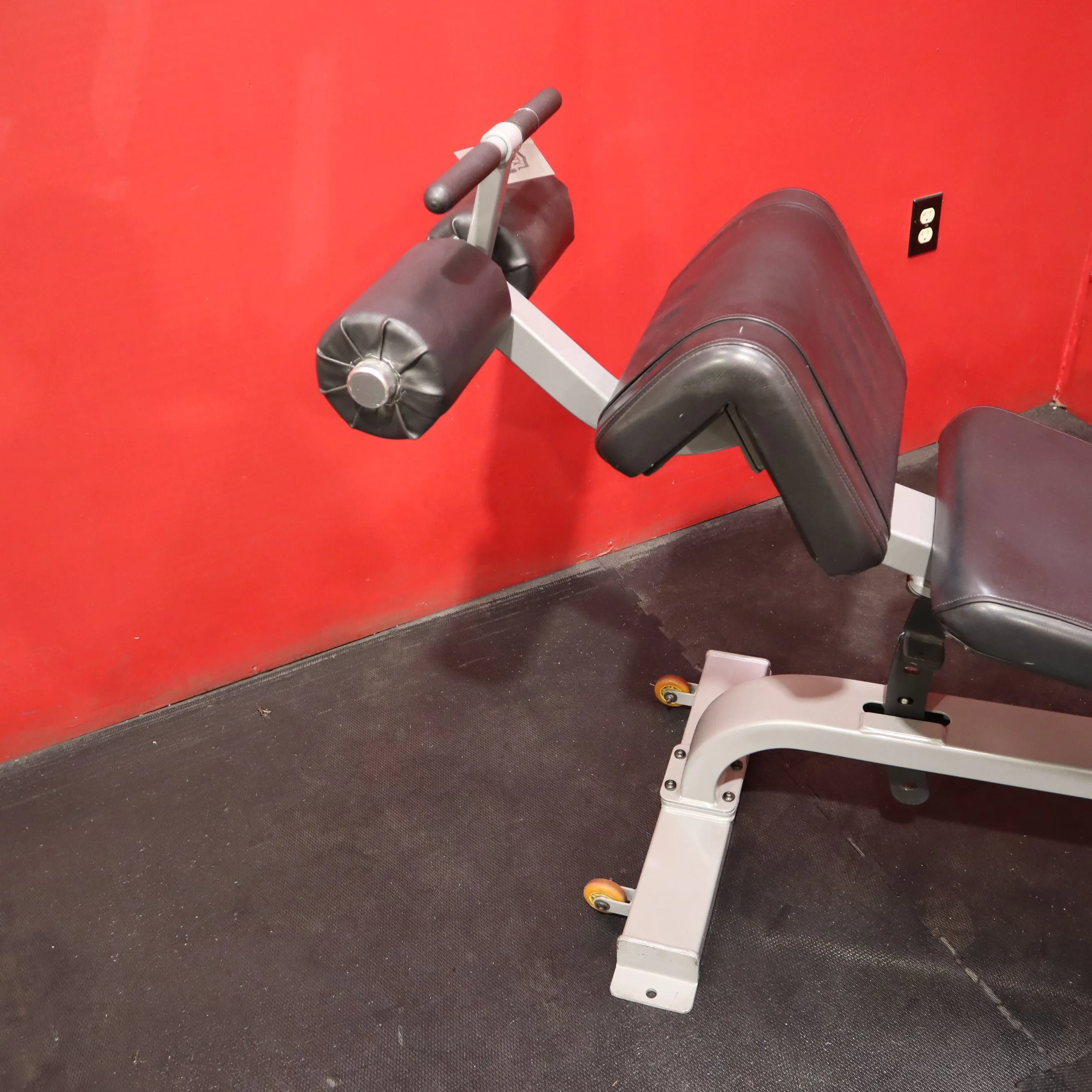 Precor Icarian Adjustable Decline Bench (Refurbished)