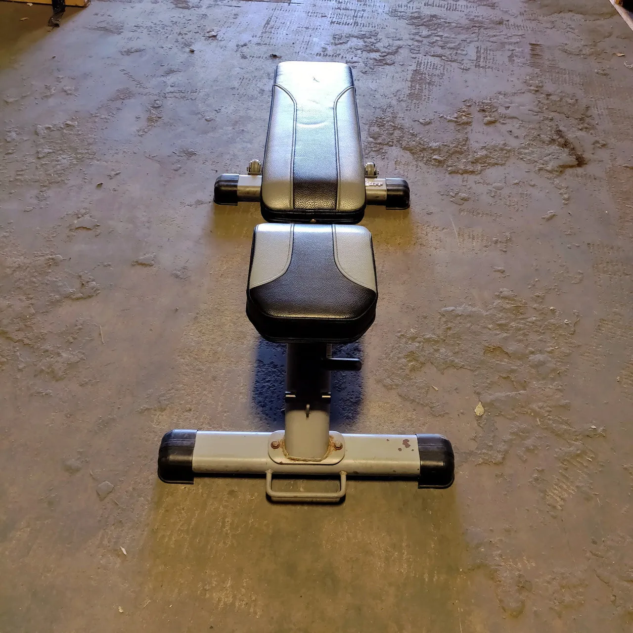 TuffStuff FID Weight Bench